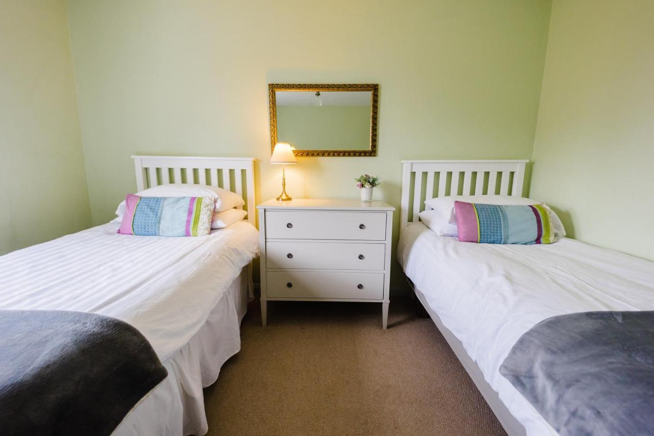 May Tree Cottage Manorbier 5 Mins From The Beach Sleeps 4 Εξωτερικό φωτογραφία