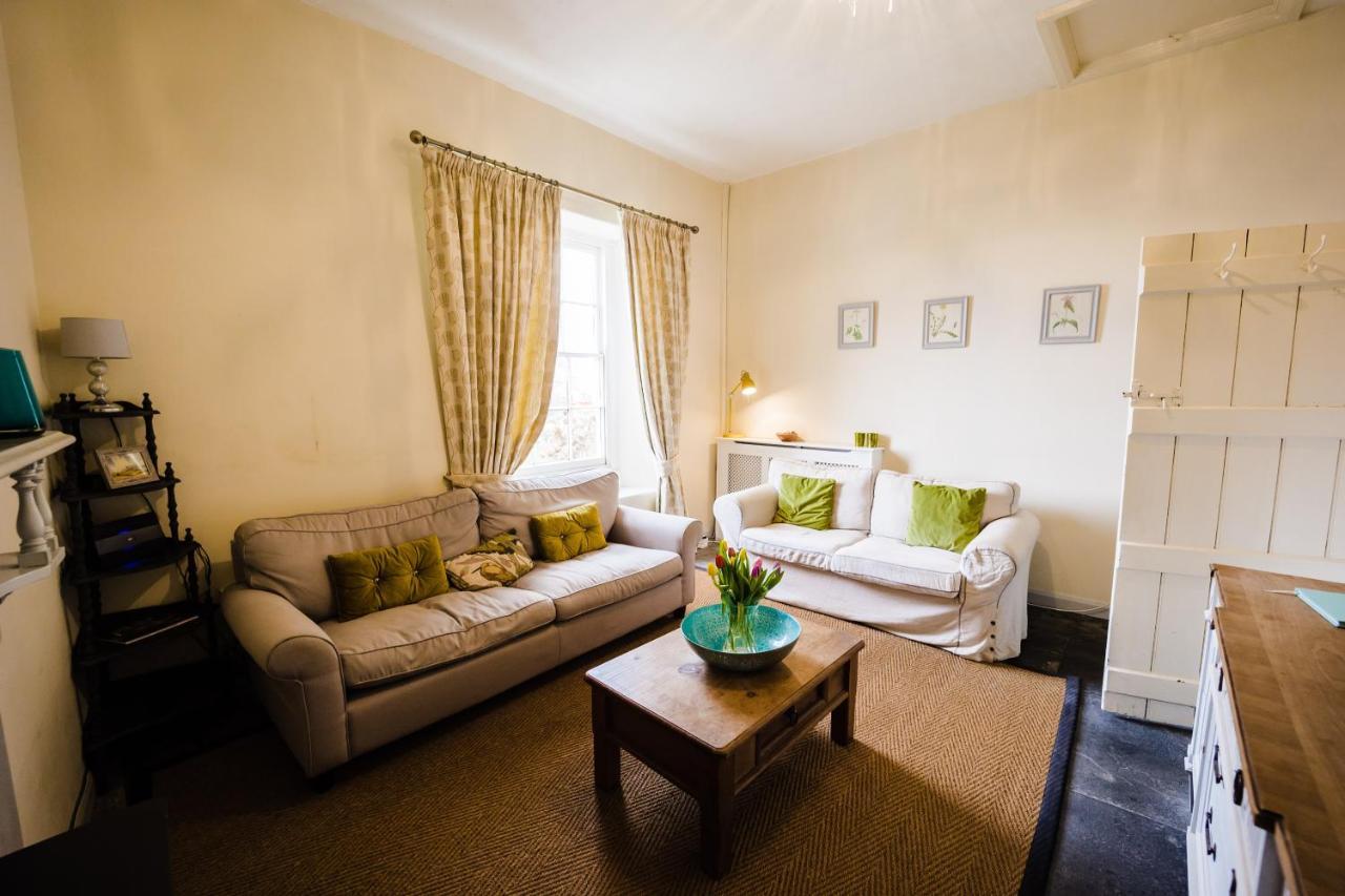 May Tree Cottage Manorbier 5 Mins From The Beach Sleeps 4 Εξωτερικό φωτογραφία