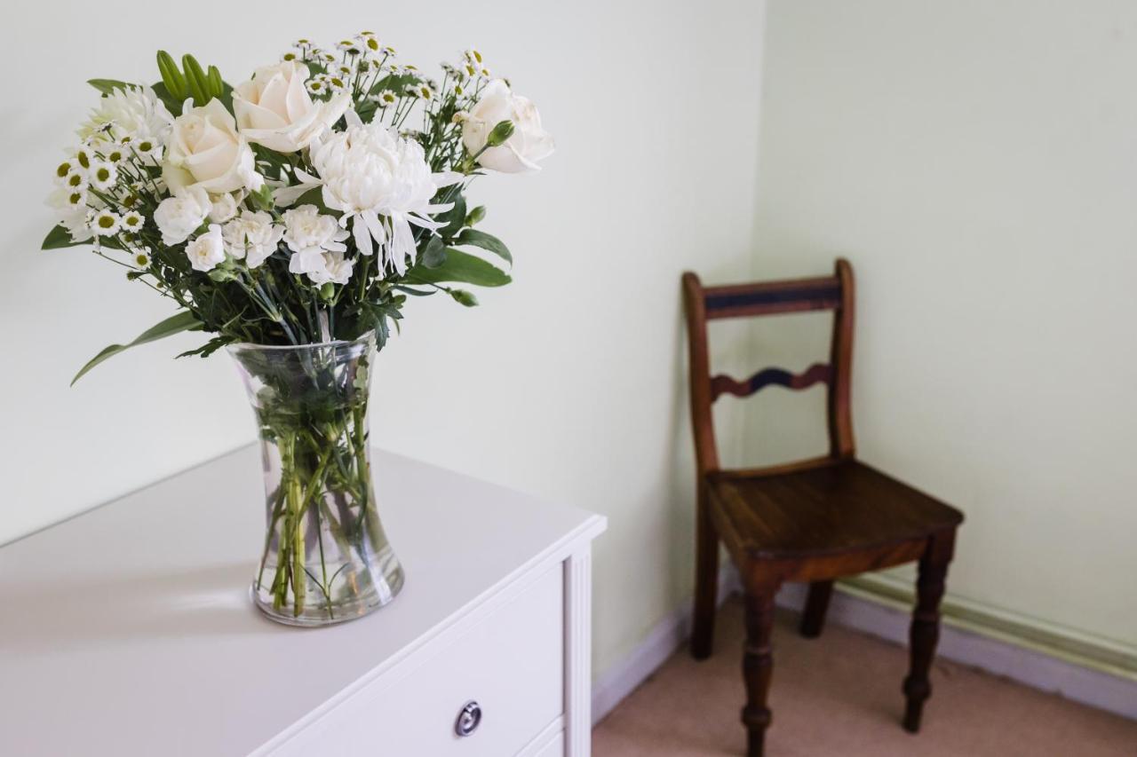 May Tree Cottage Manorbier 5 Mins From The Beach Sleeps 4 Εξωτερικό φωτογραφία