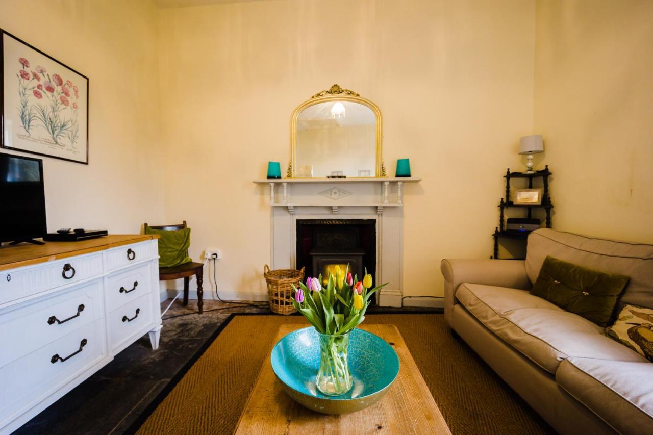 May Tree Cottage Manorbier 5 Mins From The Beach Sleeps 4 Εξωτερικό φωτογραφία