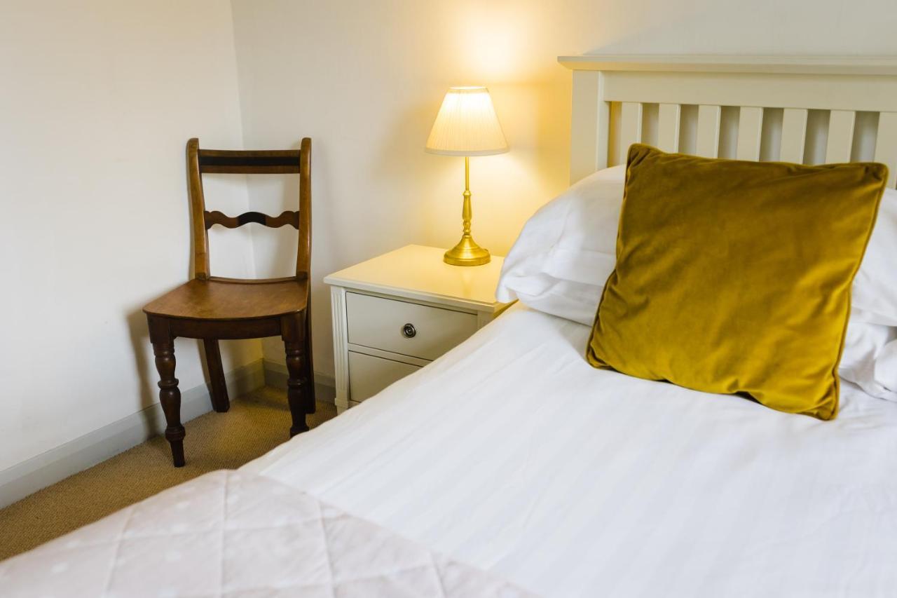 May Tree Cottage Manorbier 5 Mins From The Beach Sleeps 4 Εξωτερικό φωτογραφία