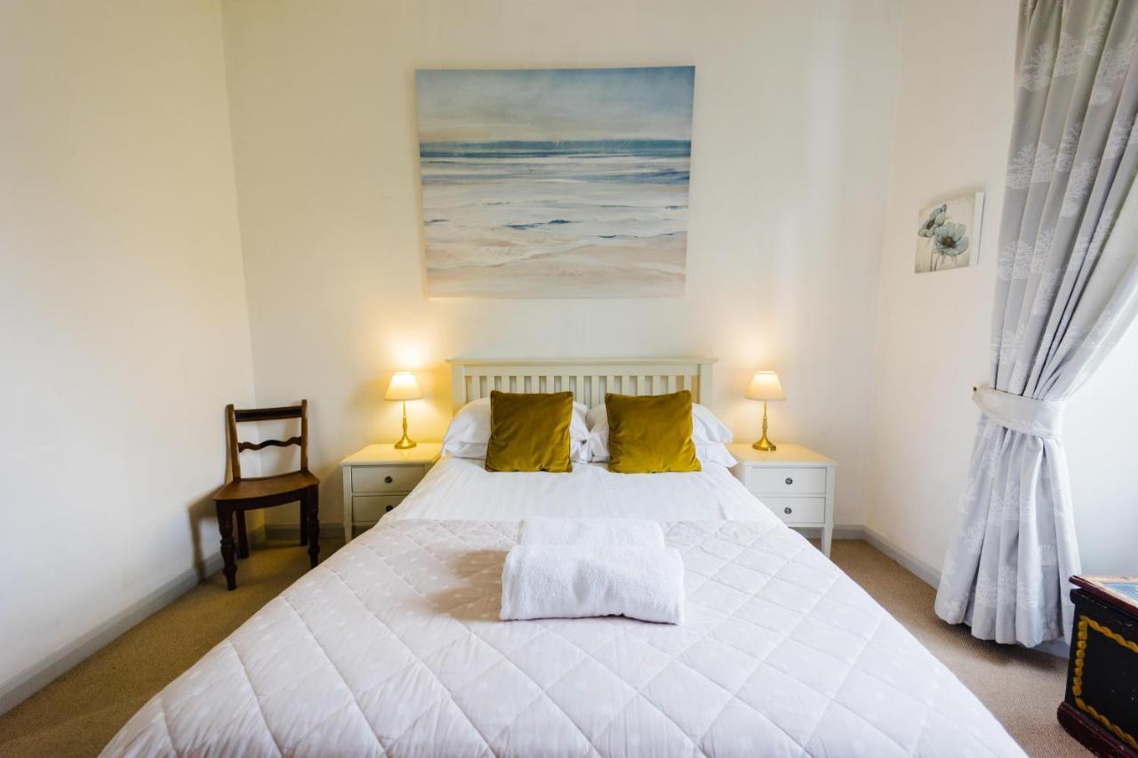 May Tree Cottage Manorbier 5 Mins From The Beach Sleeps 4 Εξωτερικό φωτογραφία