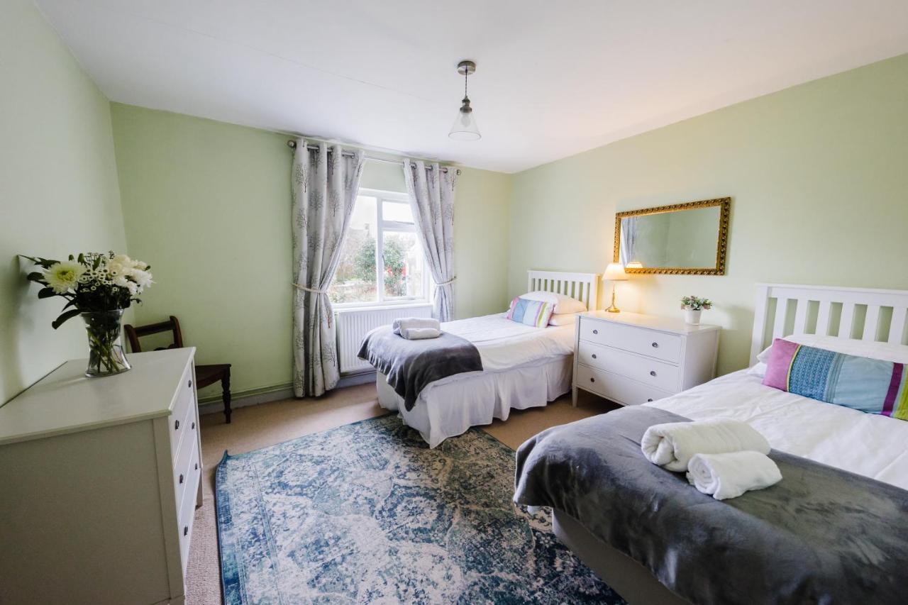 May Tree Cottage Manorbier 5 Mins From The Beach Sleeps 4 Εξωτερικό φωτογραφία